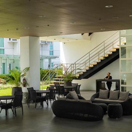 Abreeza Studio Suite 2321 - Pool, Wifi, City View, Washer, Ac, Netflix, Mall Davao Exterior photo