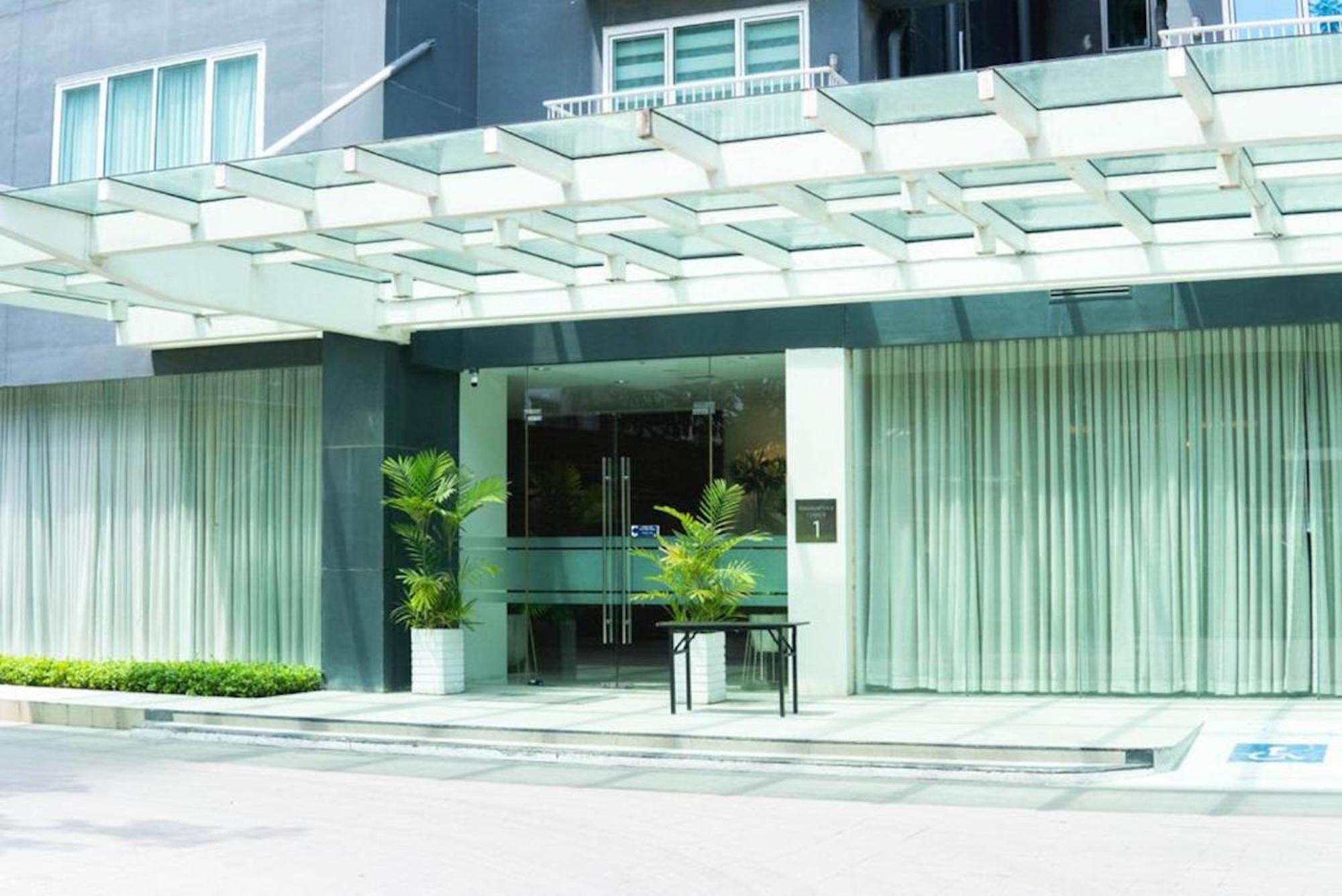 Abreeza Studio Suite 2321 - Pool, Wifi, City View, Washer, Ac, Netflix, Mall Davao Exterior photo